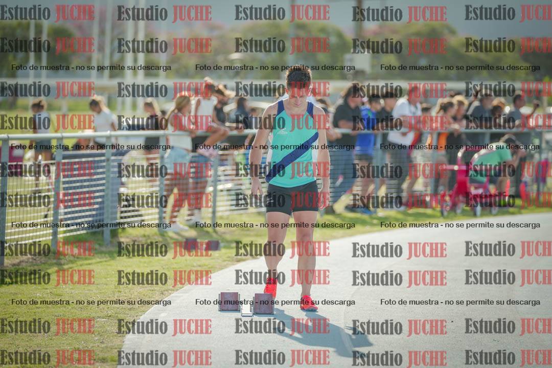 Fotos de los 400 m llanos de varones