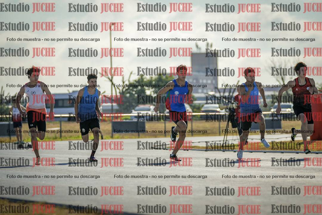Fotos de los 100 m llanos de varones
