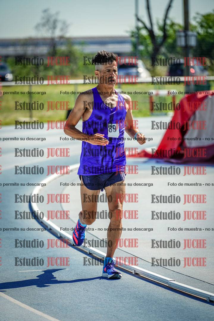 Fotos de los 5000 m de mujeres y varones - serie 2