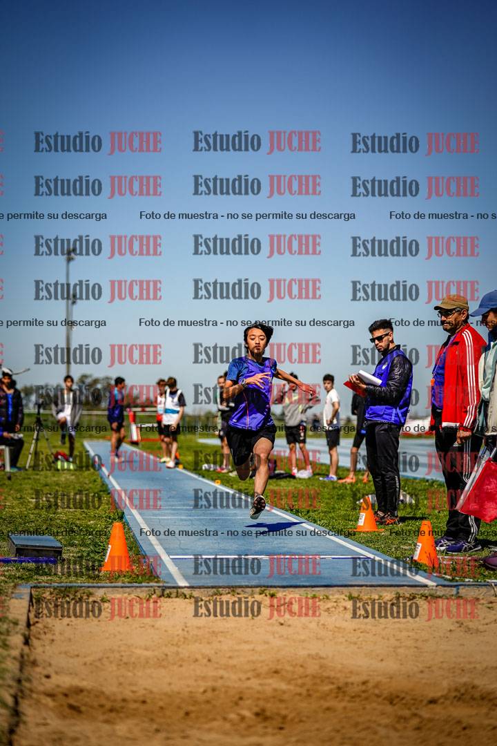 Fotos del salto en largo de varones - U15