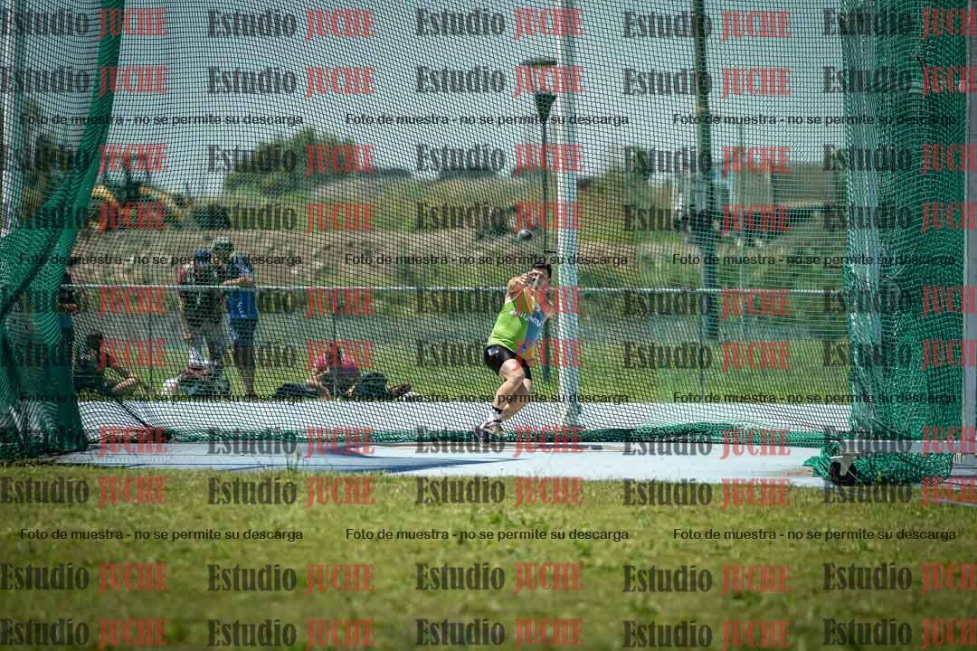 Fotos del lanzamiento del martillo de varones