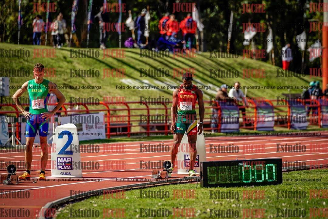 Fotos de los 200 m llanos de varones