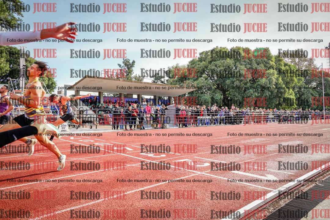 Fotos de los 100 m llanos de varones