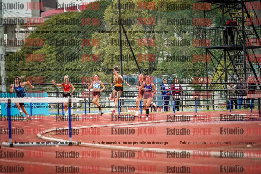 Fotos de los 400 m con vallas de mujeres