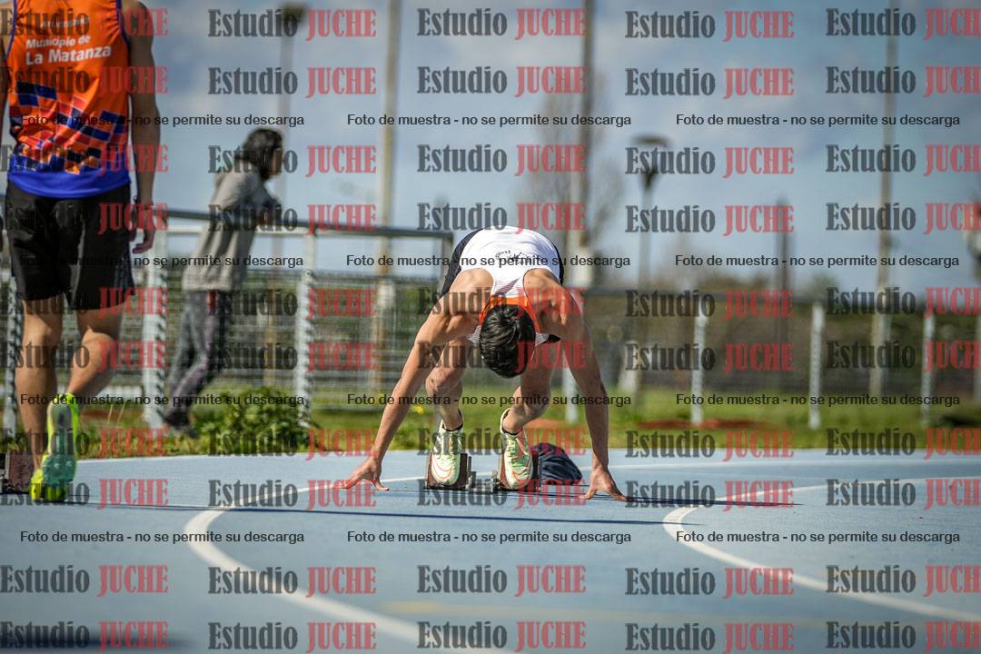 Fotos de los 200 m llanos de varones