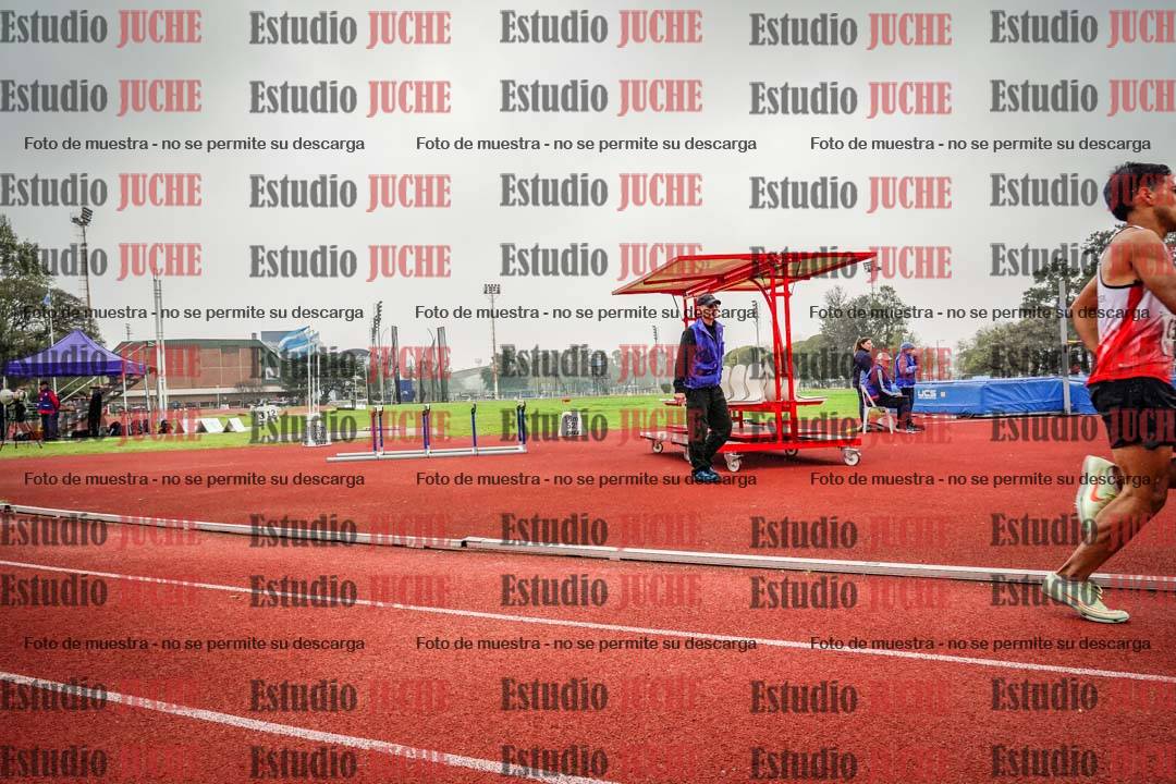 Fotos de los 800 m llanos de varones