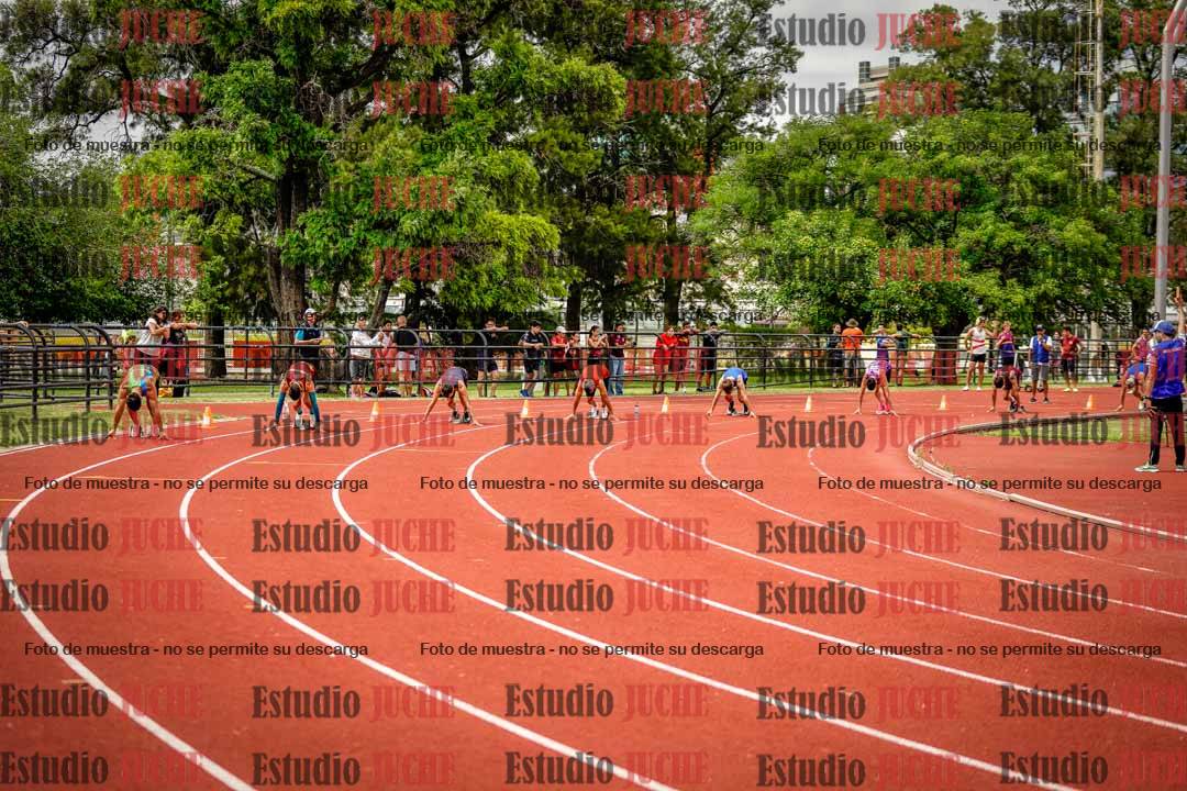 Fotos de los 200 m llanos de varones