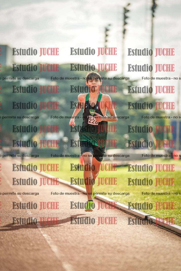 Fotos de los 2000 m con obstáculos de varones