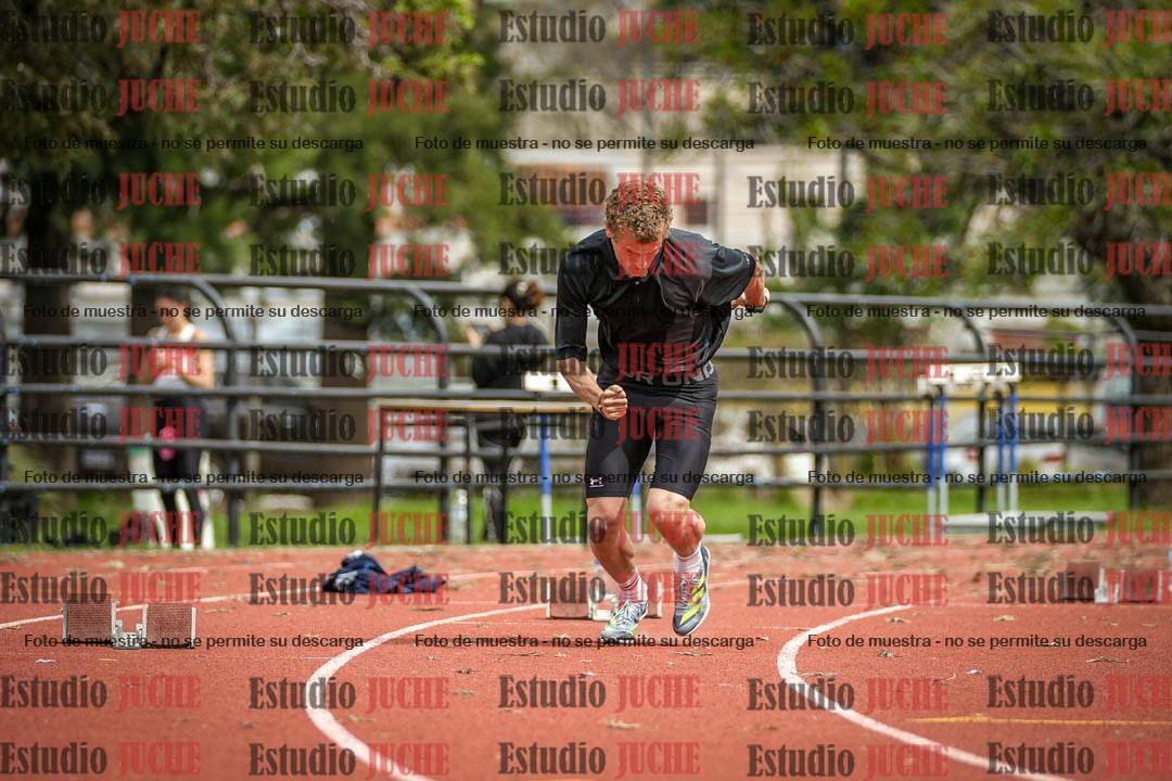 Fotos de los 200 m llanos de varones