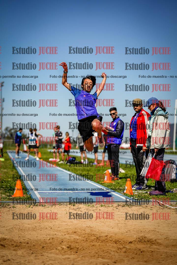 Fotos del salto en largo de varones - U15