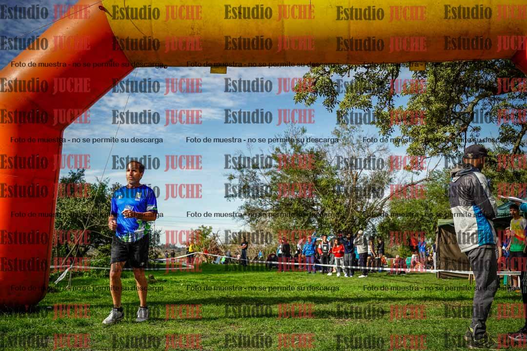 Fotos de la llegada del cross de 4000 m - varones