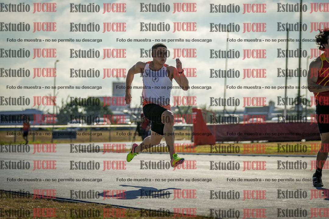 Fotos de los 100 m llanos de varones