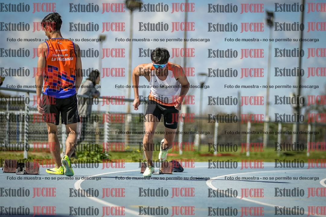 Fotos de los 200 m llanos de varones