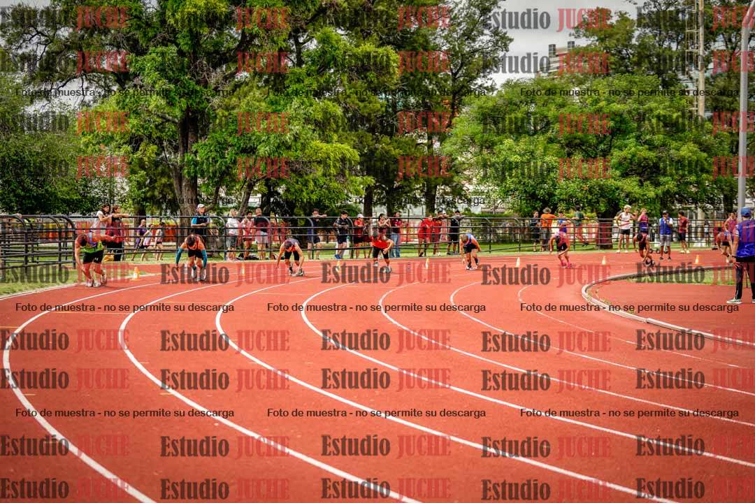Fotos de los 200 m llanos de varones