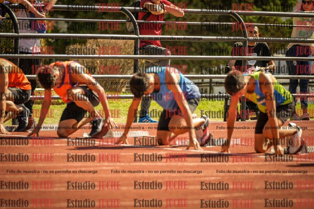 Fotos de los 100 m llanos de varones