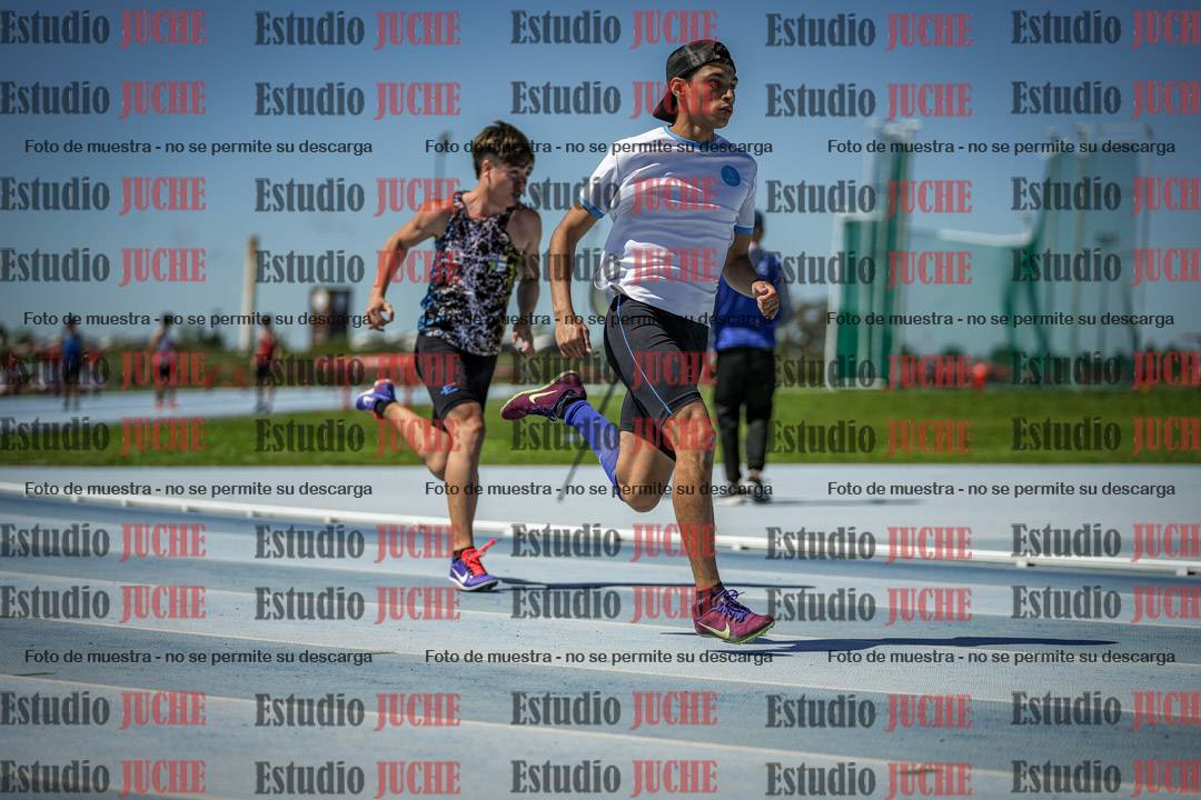 Fotos de los 200 m llanos de varones