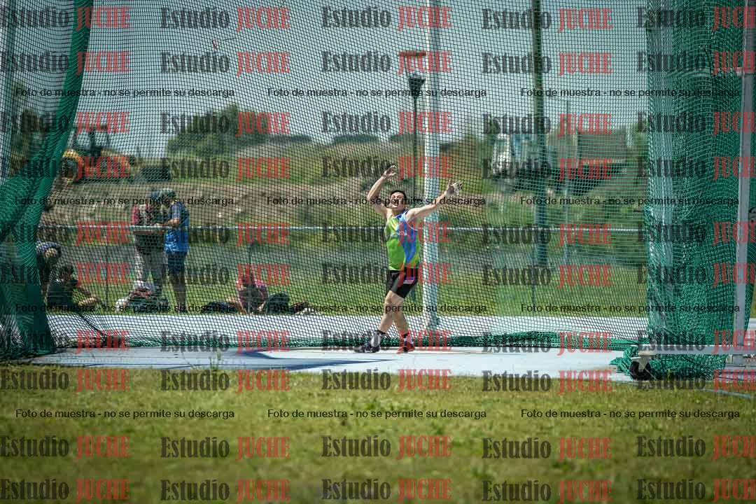 Fotos del lanzamiento del martillo de varones