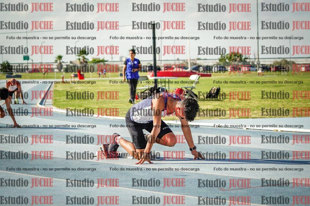 Fotos de los 400 m llanos de varones