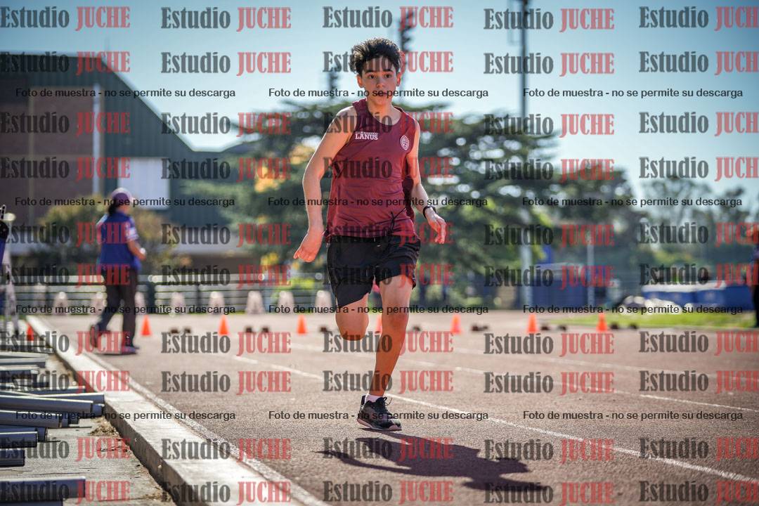 Fotos de los 80 m llanos de varones