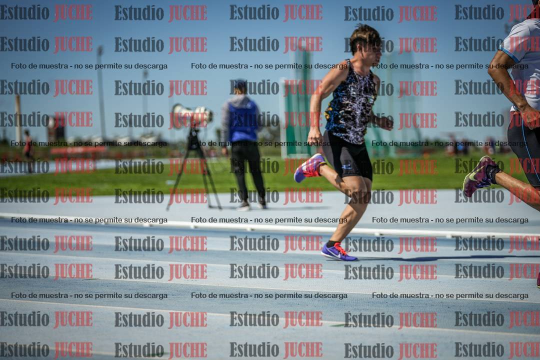 Fotos de los 200 m llanos de varones