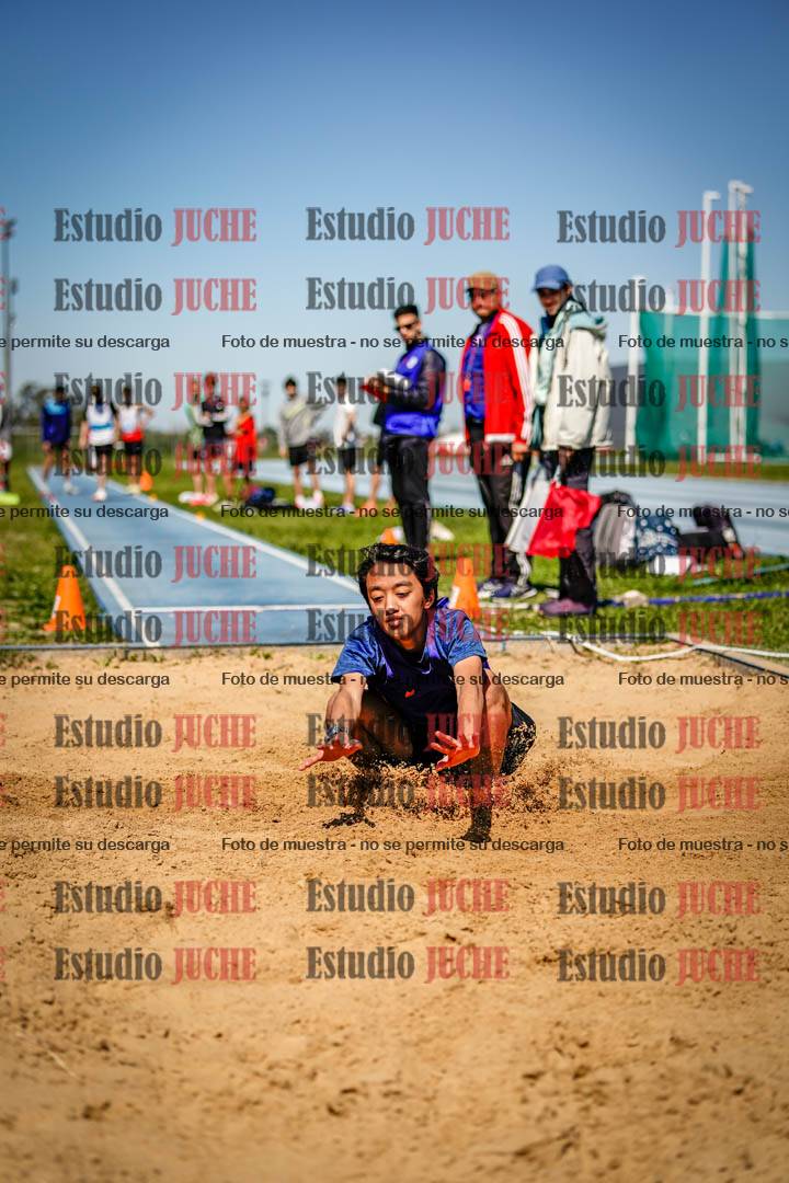 Fotos del salto en largo de varones - U15