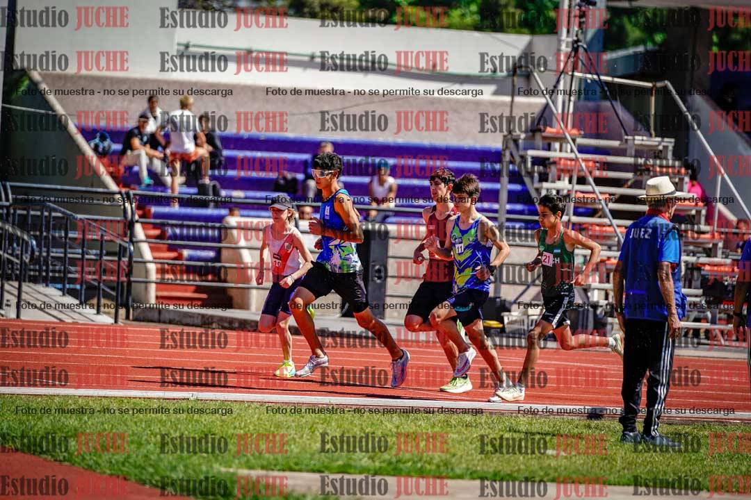Fotos de los 2400 m llanos de varones