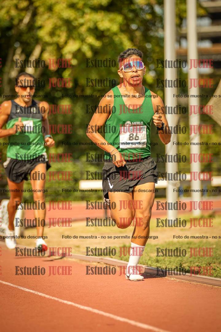 Fotos de los 3000 m llanos de varones