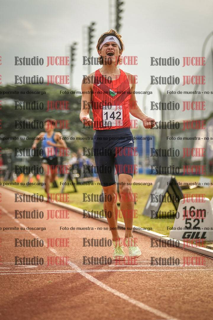 Fotos de los 3000 m con obstáculos de varones