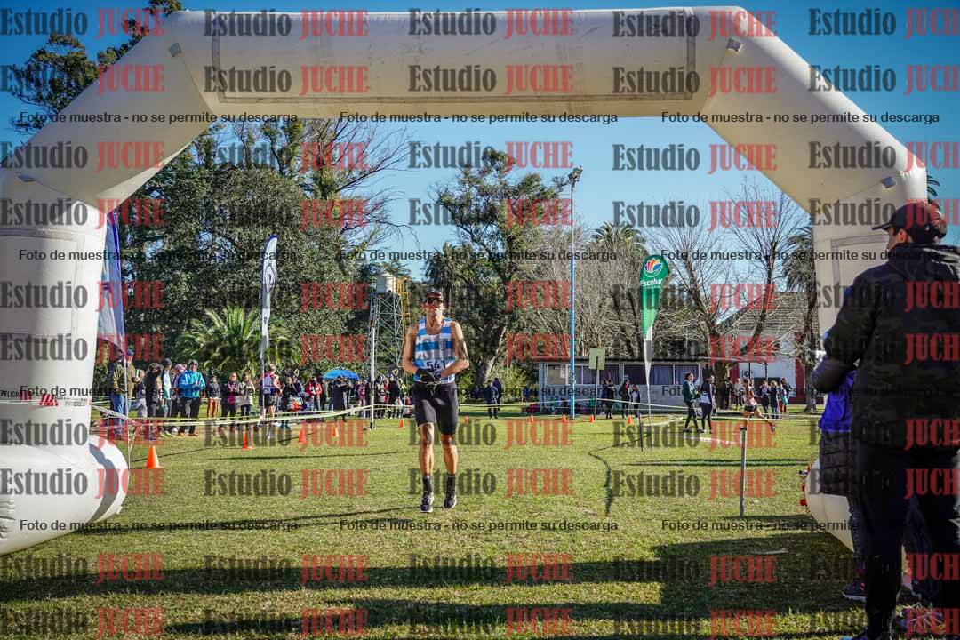 Fotos de la llegada del cross de 4000 m - varones