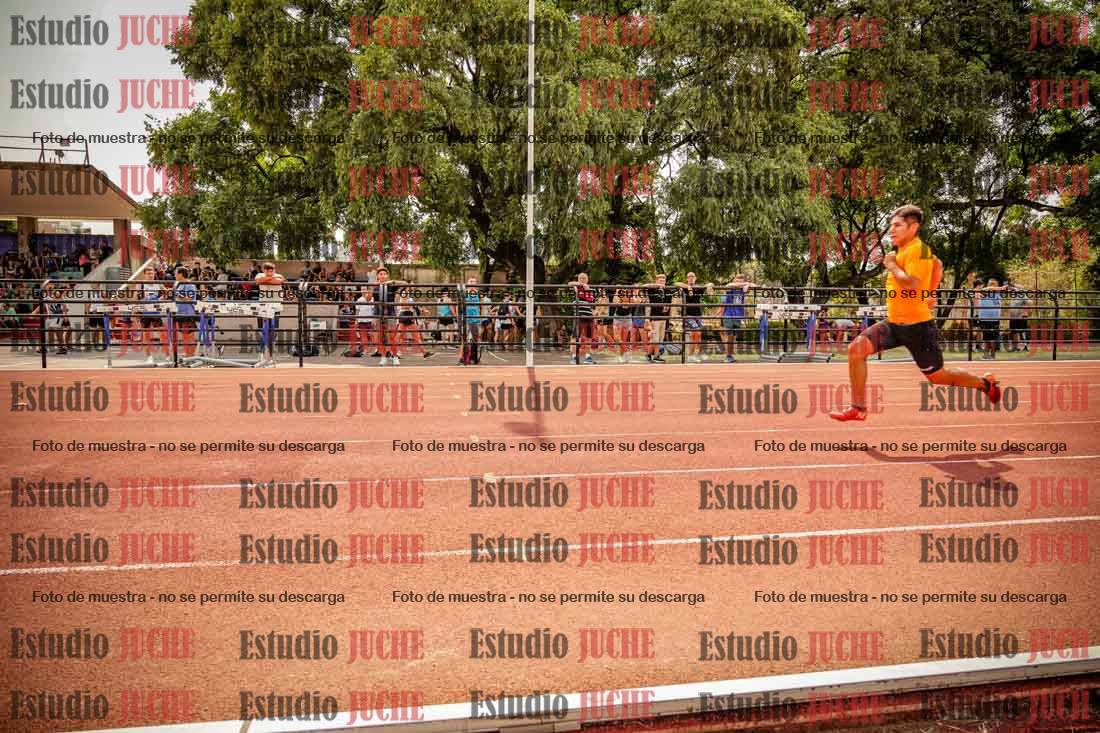 Fotos de los 100 m llanos de varones
