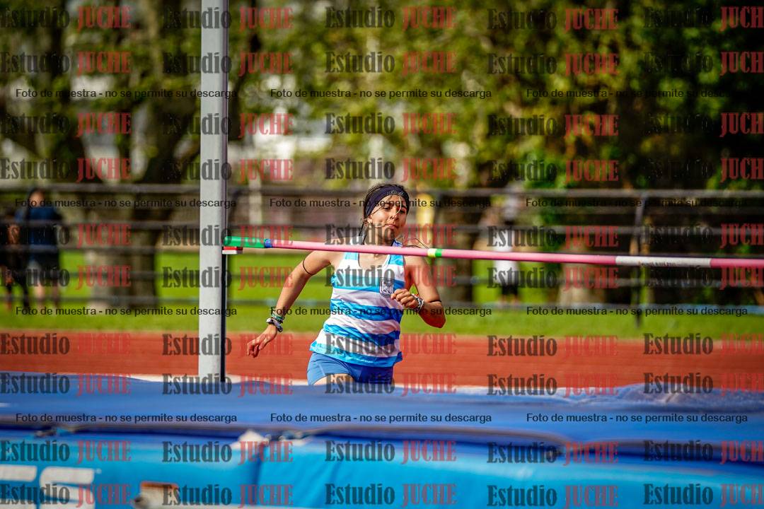 Fotos del salto en alto de mujeres - hexatlón 2