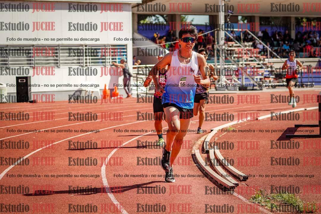 Fotos de los 2400 m de varones