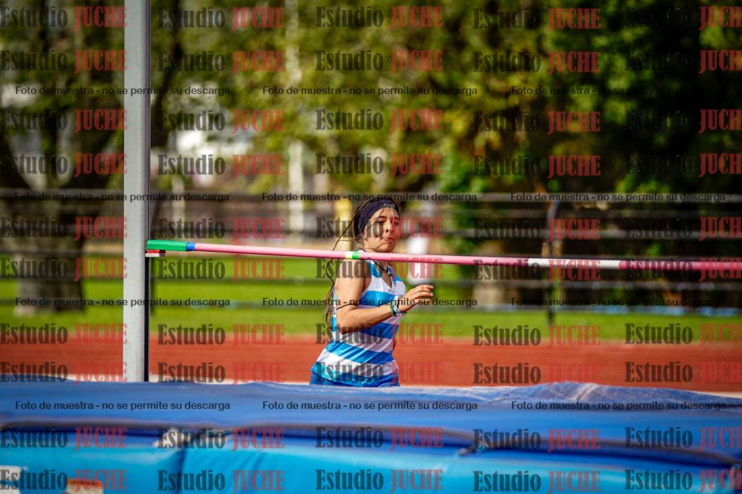Fotos del salto en alto de mujeres - hexatlón 2