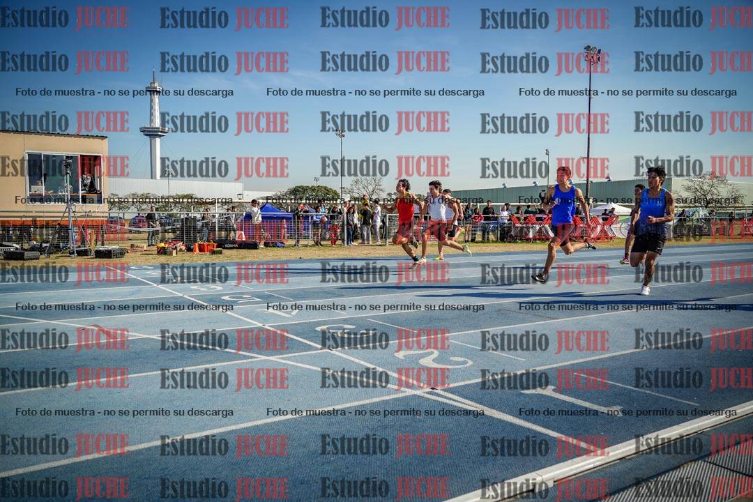 Fotos de los 100 m llanos de varones