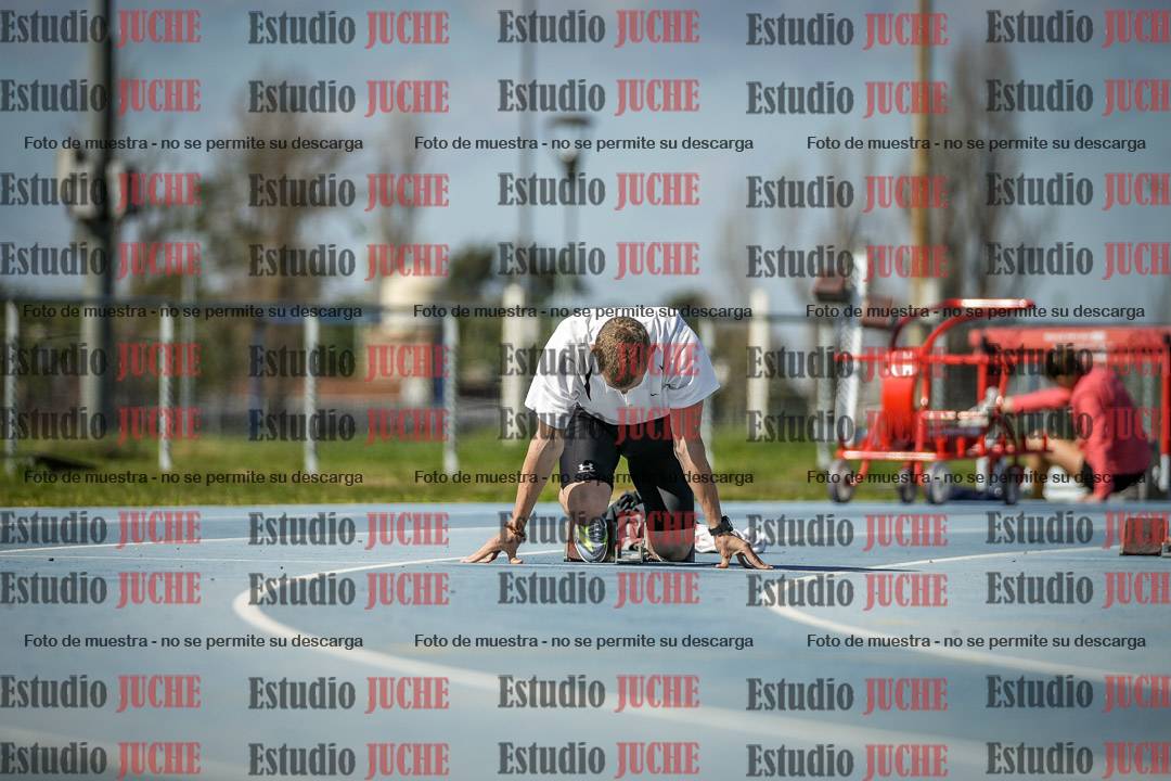 Fotos de los 200 m llanos de varones