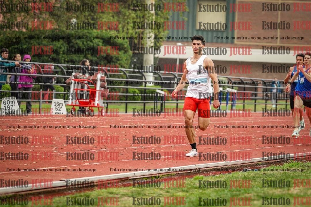 Fotos de los 800 m llanos de varones