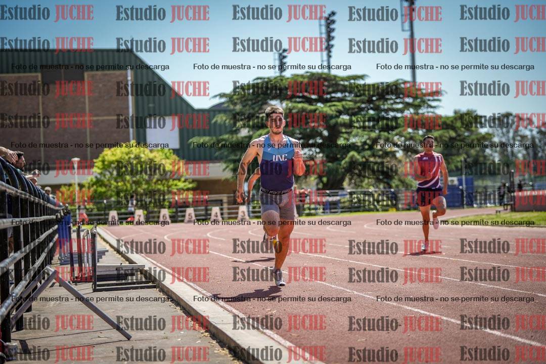 Fotos de los 200 m llanos de varones