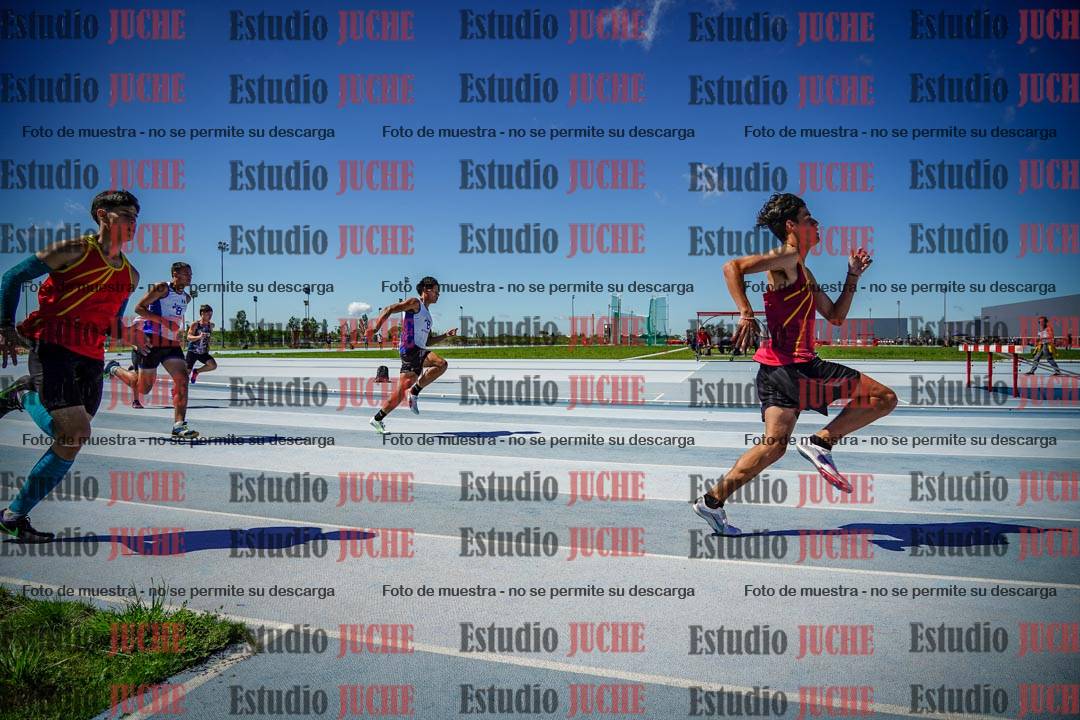 Fotos de los 200 m llanos de varones