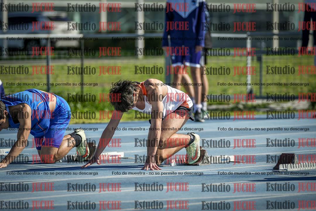 Fotos de los 100 m llanos de varones - U17
