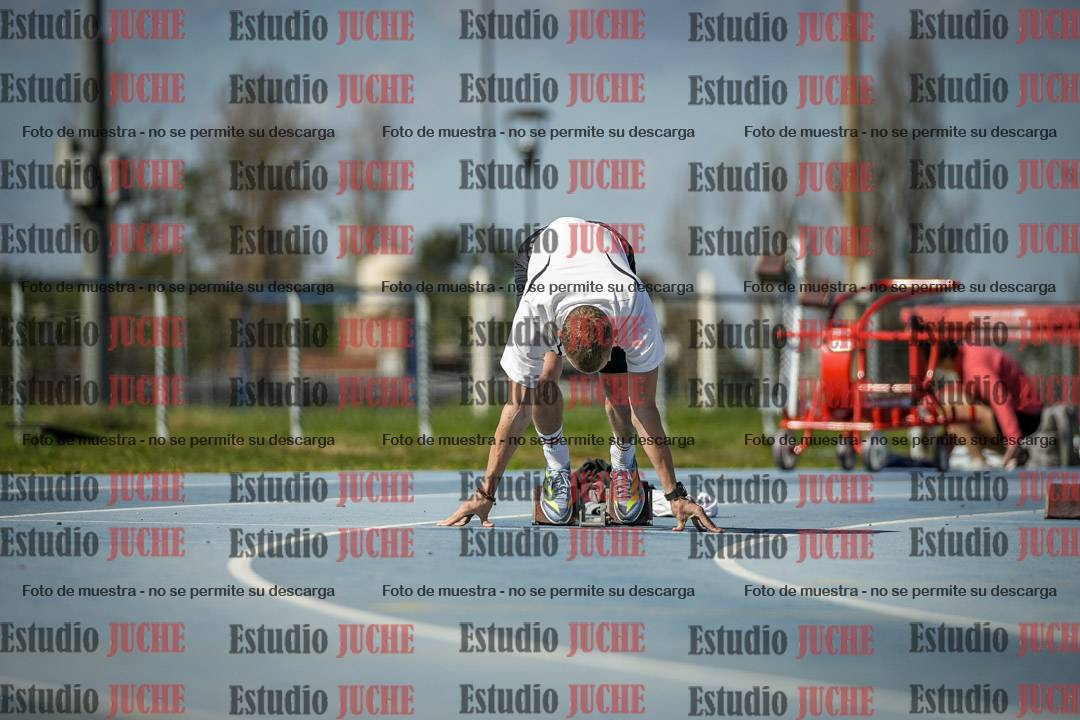 Fotos de los 200 m llanos de varones