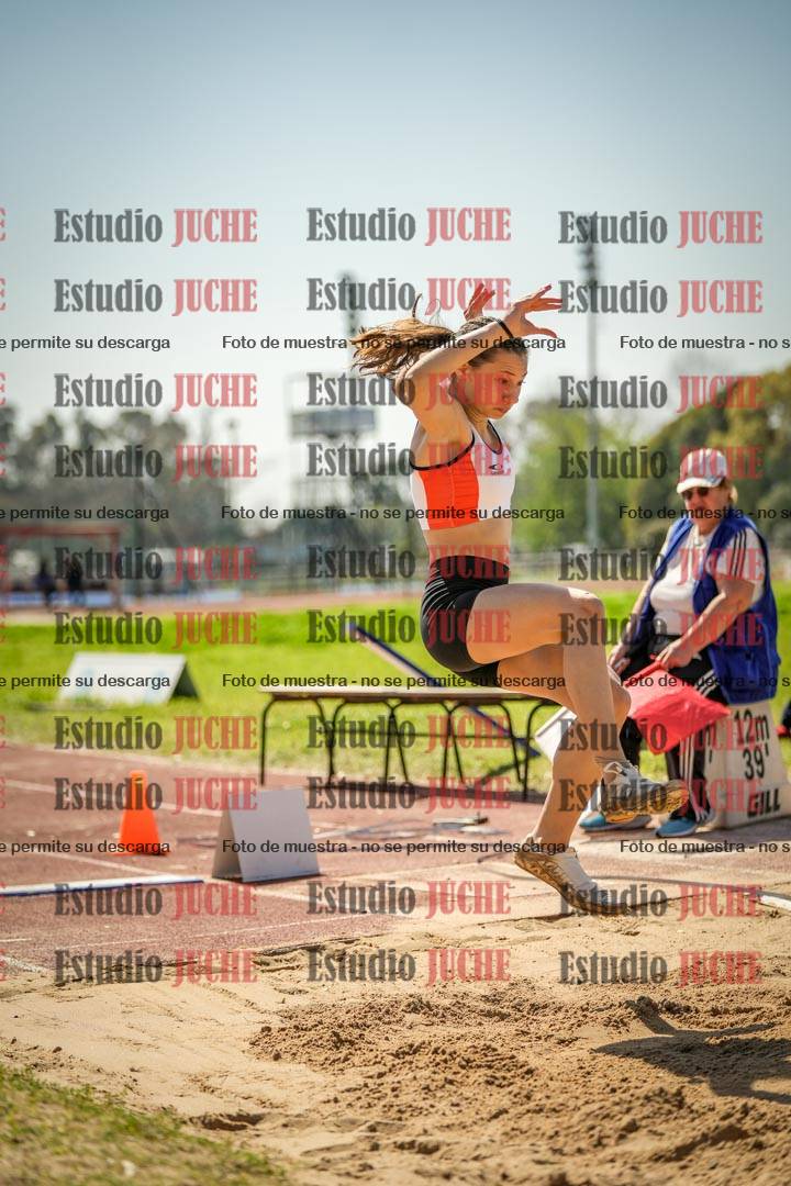 Fotos del salto en largo de mujeres - ambas categorías
