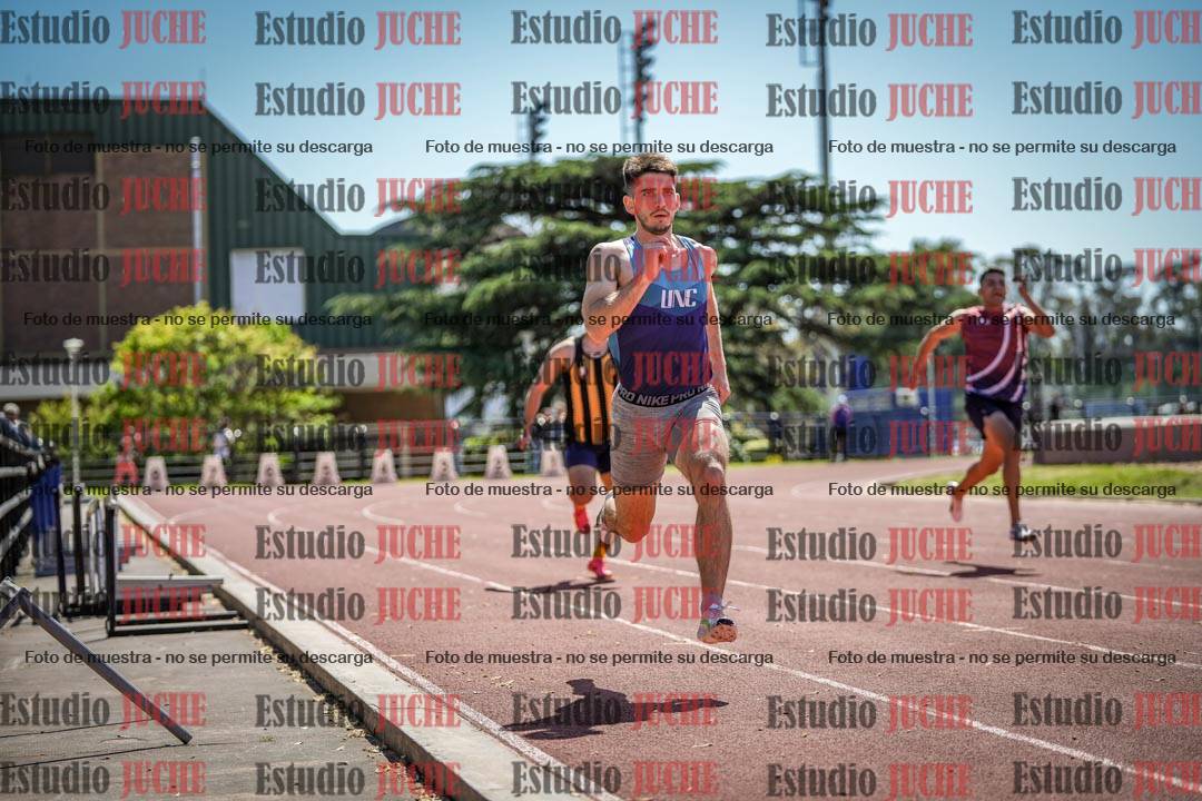 Fotos de los 200 m llanos de varones