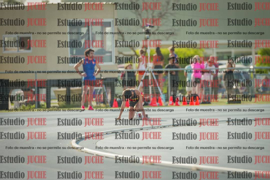 Fotos de los 400 m llanos de varones