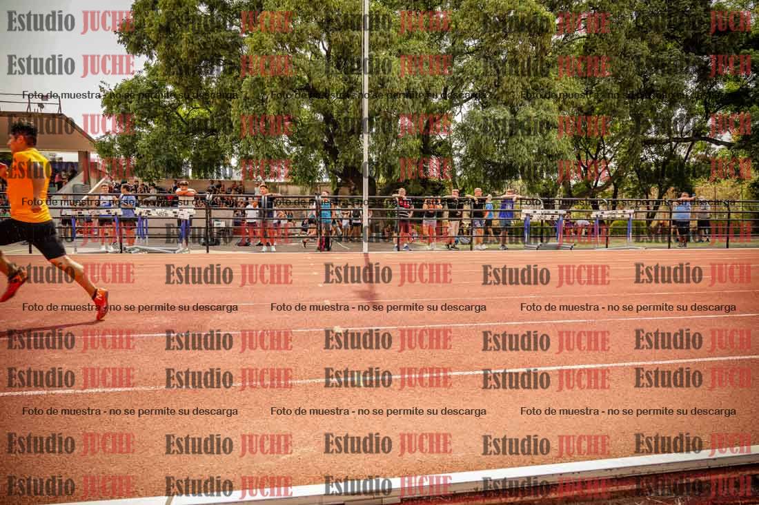 Fotos de los 100 m llanos de varones