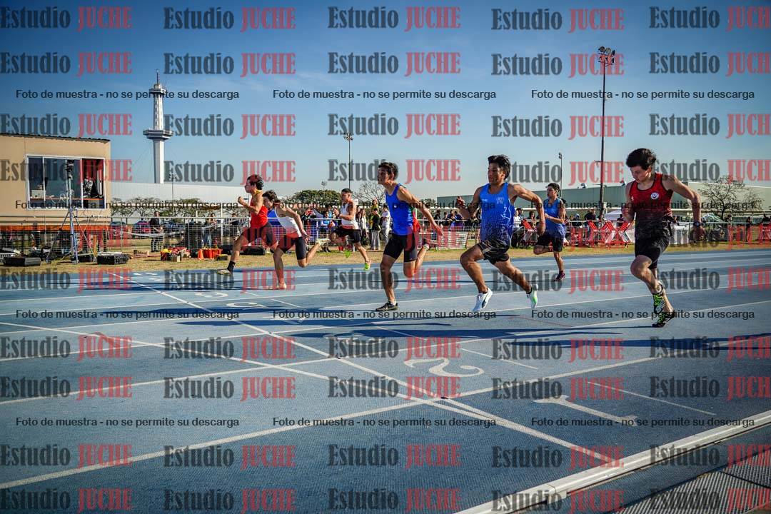 Fotos de los 100 m llanos de varones