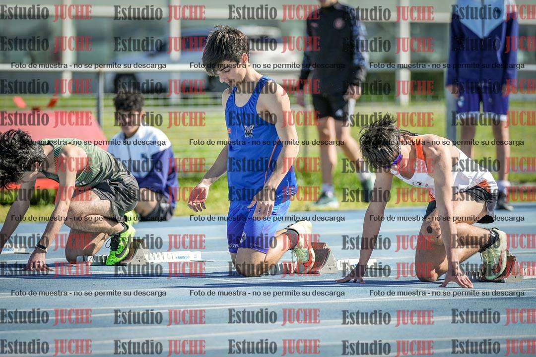 Fotos de los 100 m llanos de varones - U17