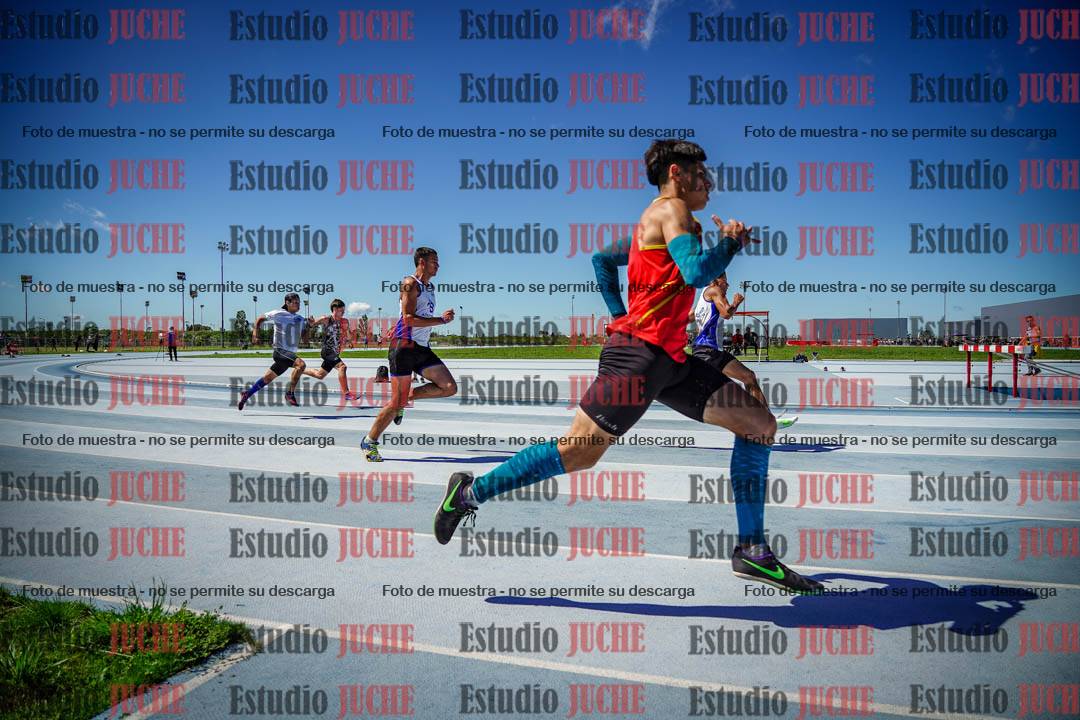 Fotos de los 200 m llanos de varones