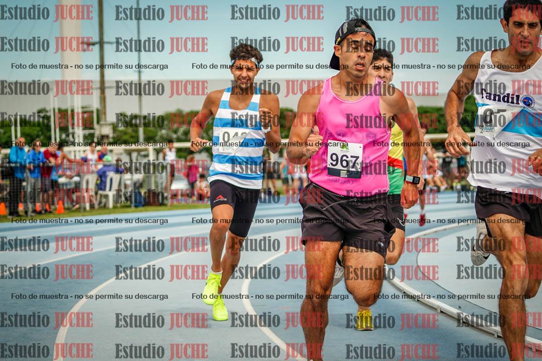 Fotos de los 1000 m llanos de varones