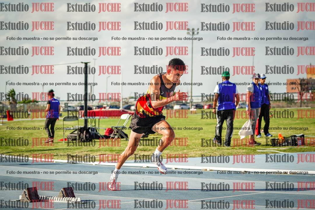 Fotos de los 400 m llanos de varones