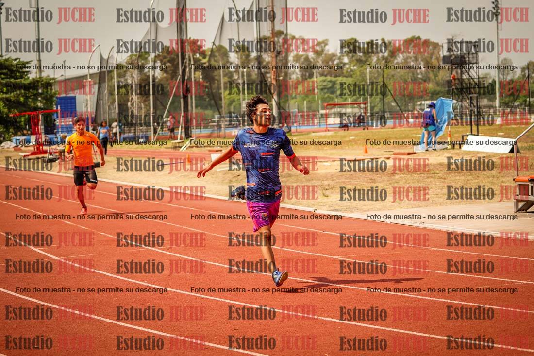 Fotos de los 100 m llanos de varones
